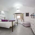 بيت ضيافة Casa Mirto