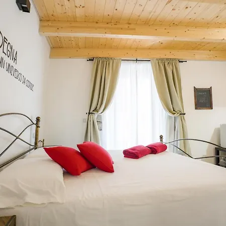 Casa Mirto Pensjonat Bosa